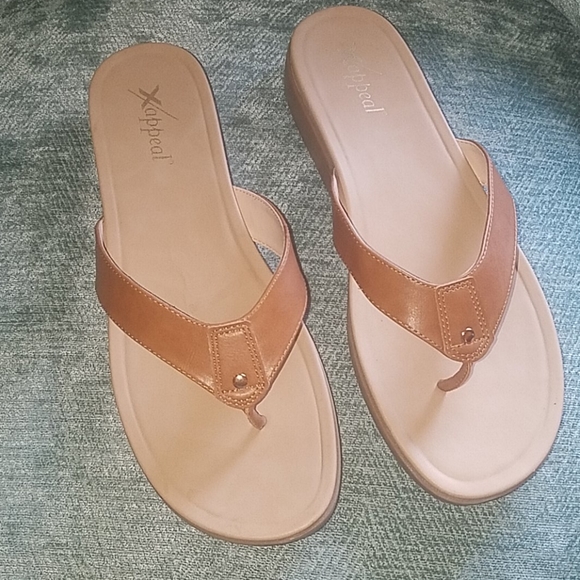 🎉Sale $18 Wedge Slide ( Tan ) - Picture 2 of 6